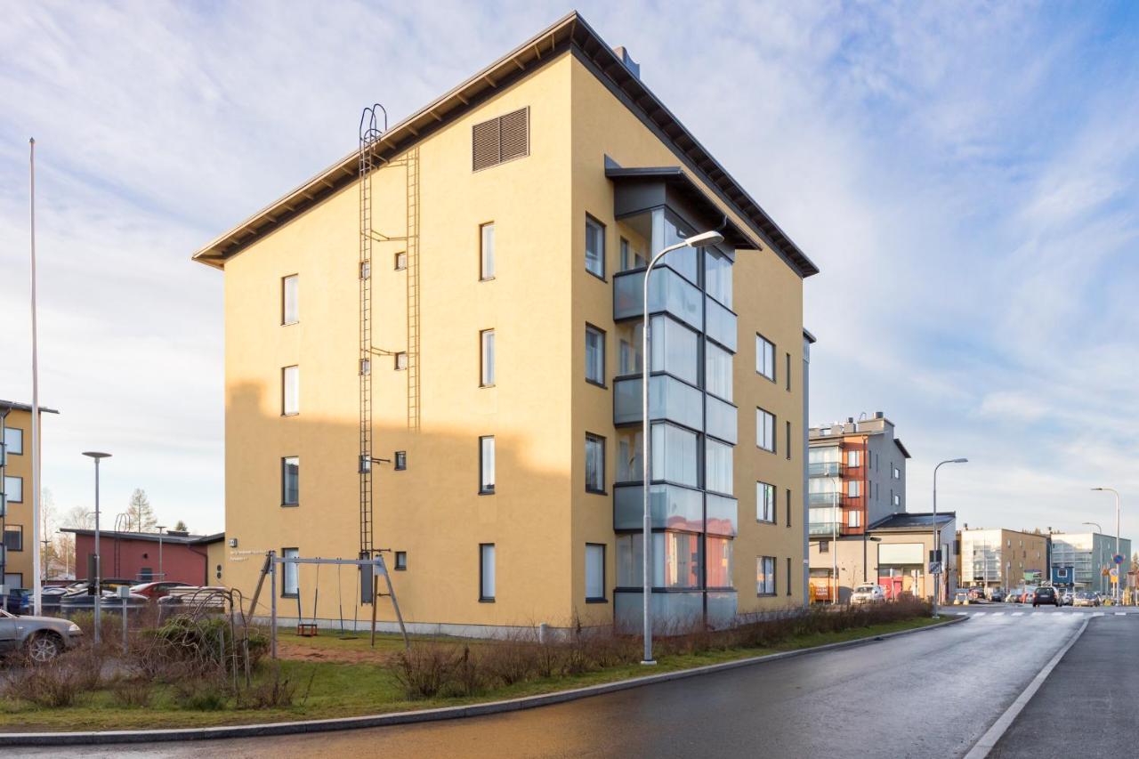 Valoisa Parvekkeellinen Kaksio, Oma Parkkipaikka Apartman Tampere Kültér fotó
